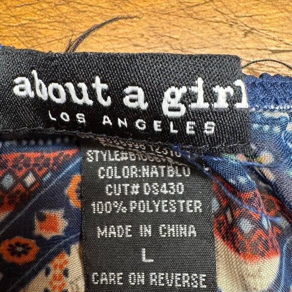 About a girl Los Angeles size Large sheer‎ material - Picture 3 of 3